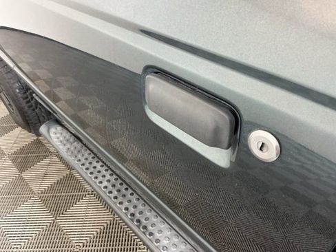 Used 2004 Ford Ranger XLT image 11