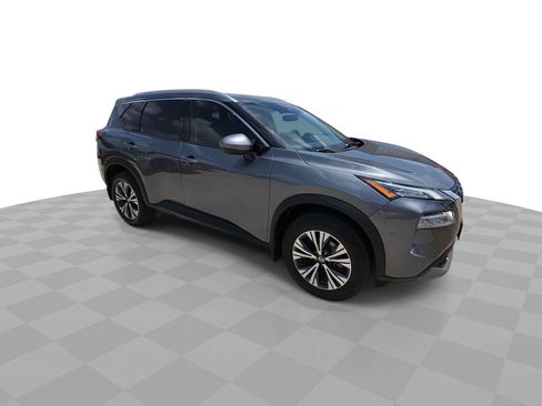 Used 2021 Nissan Rogue SV w/ Premium Package FWD image 2