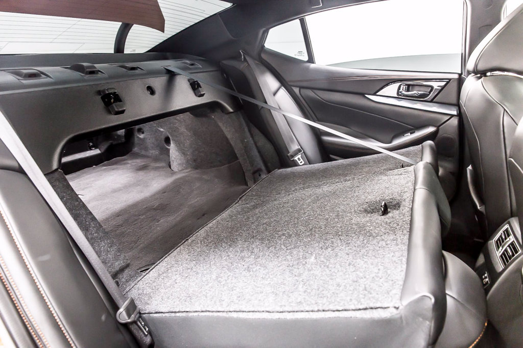 Used 2021 Nissan Maxima SR w/ Sport Mat Group FWD image 38