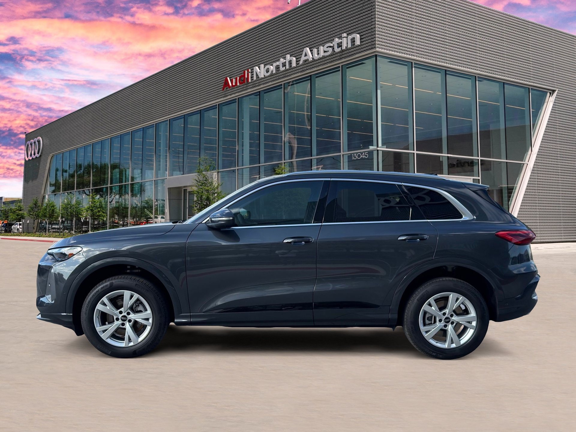New 2026 Audi Q5 Premium AWD/4WD image 4