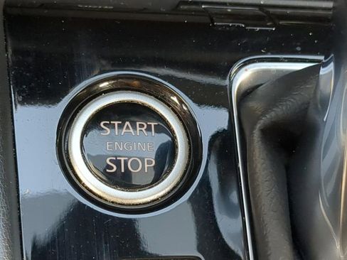 Certified 2023 Nissan Kicks SR image 22