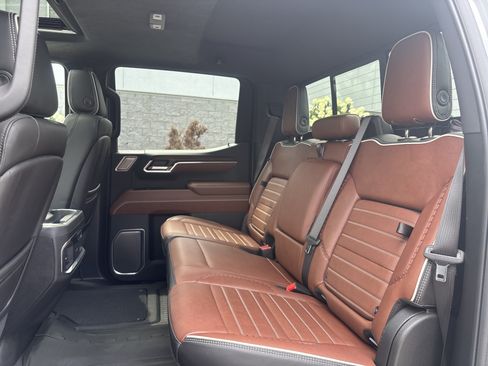 Used 2025 GMC Sierra 1500 Denali Ultimate AWD/4WD image 28