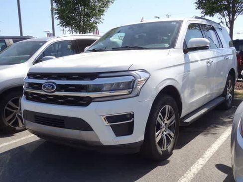 Used 2024 Ford Expedition Limited RWD image 1