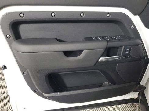 Used 2025 Land Rover Defender 110 S AWD/4WD image 17