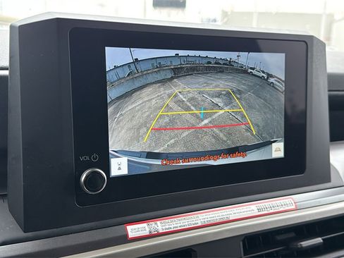 Certified 2025 Toyota Tacoma TRD Sport image 23