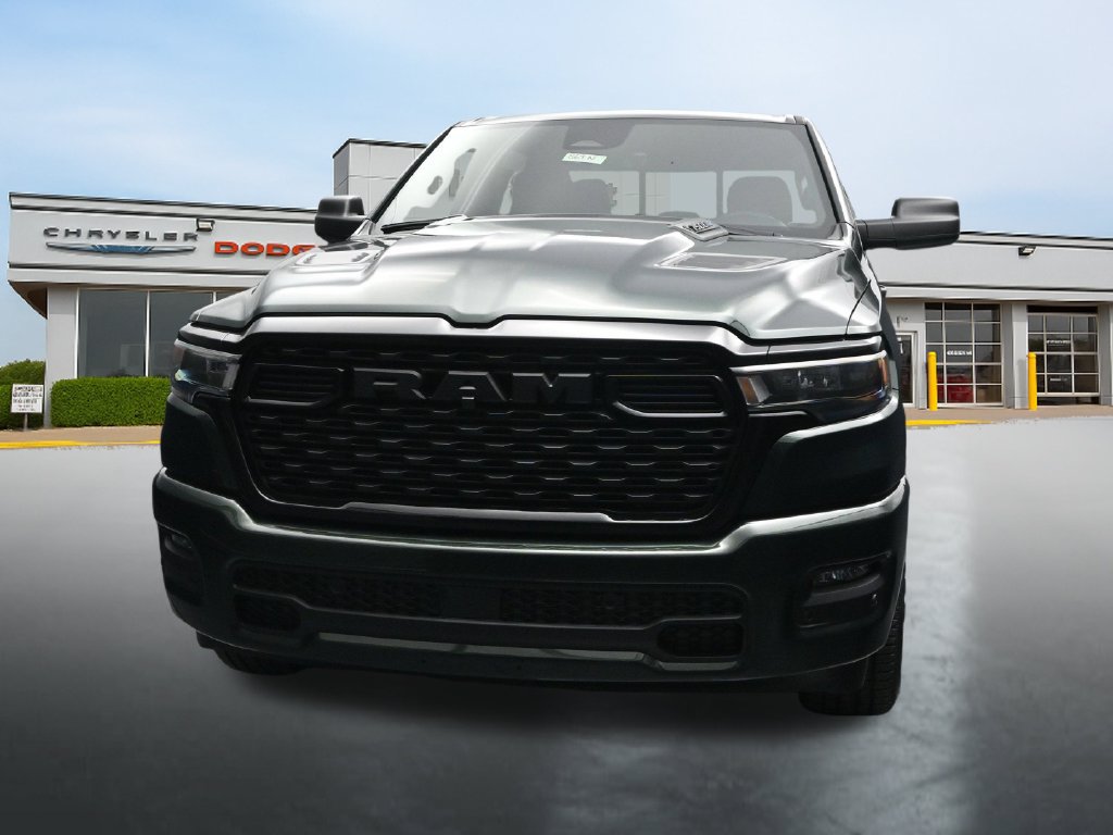 Used 2027 RAM 1500 Express AWD/4WD image 8