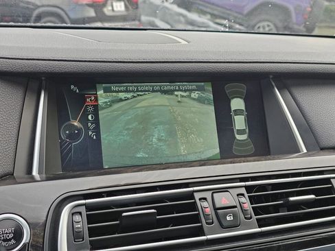 Used 2014 BMW 740i image 21