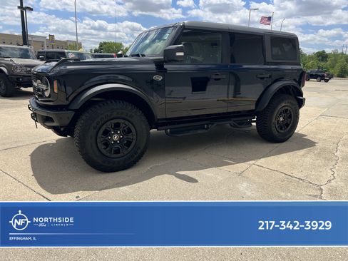 Used 2023 Ford Bronco Wildtrak AWD/4WD image 1