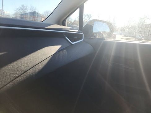 Used 2024 Toyota Corolla LE image 19