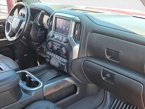 Used 2022 Chevrolet Silverado 2500 LTZ w/ LTZ Plus Package image 22