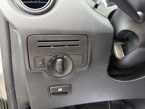 Used 2018 Mercedes-Benz Metris image 6