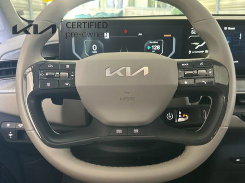 Certified 2024 Kia EV9 Wind AWD/4WD image 26