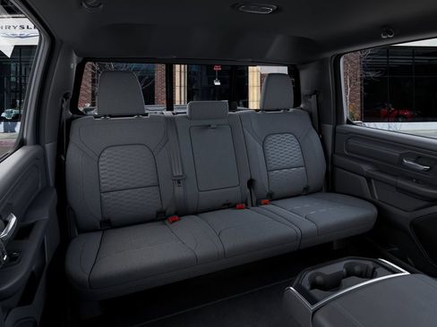 New 2026 RAM 1500 Express AWD/4WD image 15