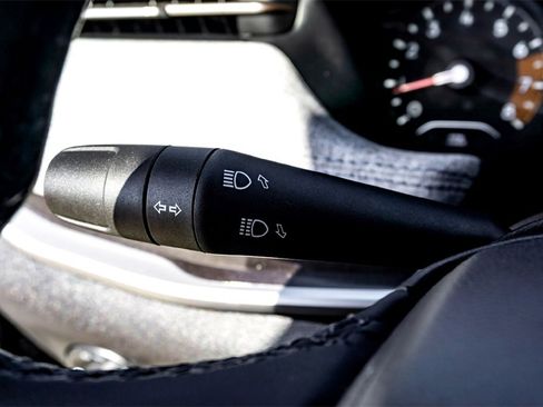 Used 2023 Jeep Compass Latitude w/ Convenience Group image 19