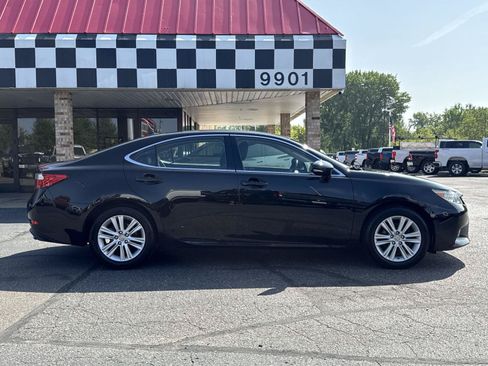 Used 2014 Lexus ES 350 w/ Premium Package FWD image 8