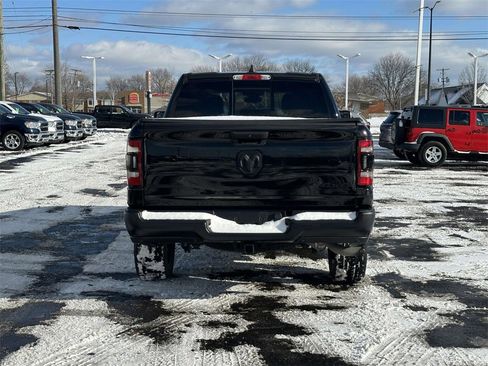 Used 2022 RAM 1500 Big Horn w/ Built-to-serve Edition image 5