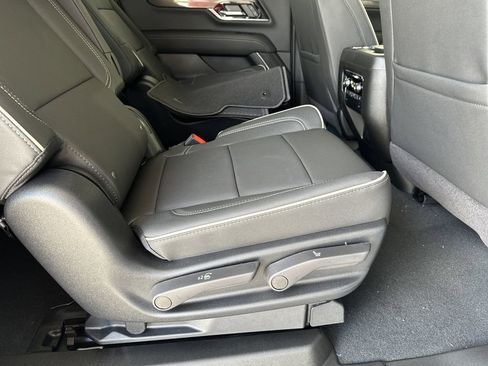New 2026 GMC Yukon XL Elevation AWD/4WD image 38