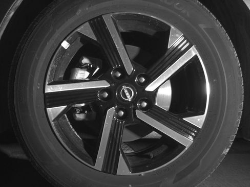 Used 2025 Nissan Sentra SV image 12