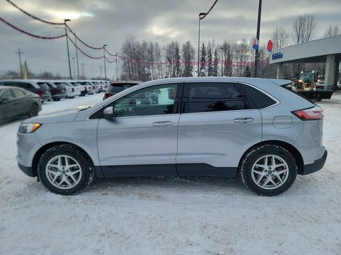 Used 2024 Ford Edge SEL image 5