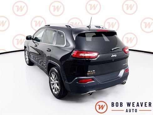 Used 2018 Jeep Cherokee Limited AWD/4WD image 6