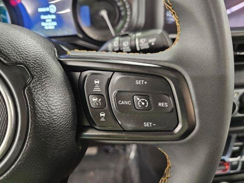 Used 2024 Jeep Wrangler Unlimited AWD/4WD image 16