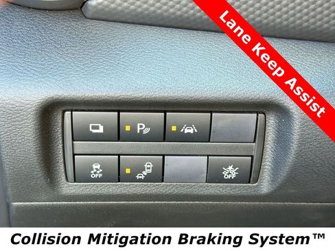 Certified 2025 Nissan Kicks Play S FWD image 6