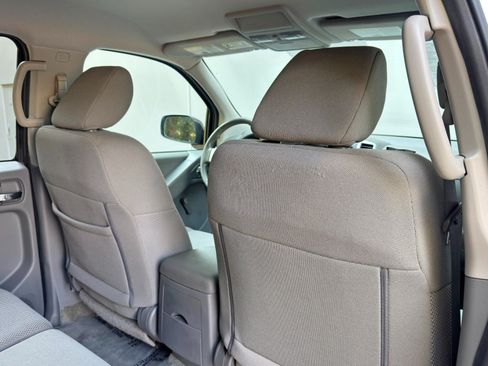 Used 2018 Nissan Frontier S AWD/4WD image 28