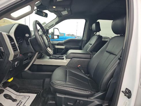 Used 2020 Ford F550 4x4 Crew Cab Super Duty w/ Lariat Value Package image 5
