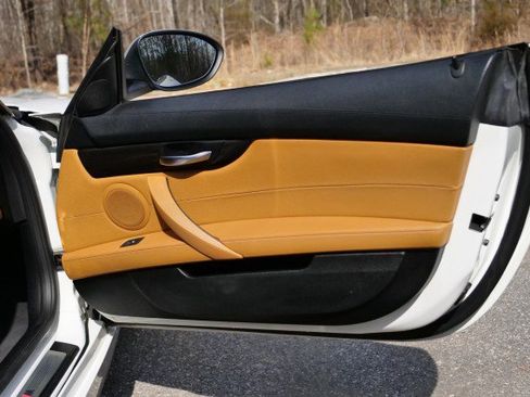 Used 2015 BMW Z4 sDrive35is image 33