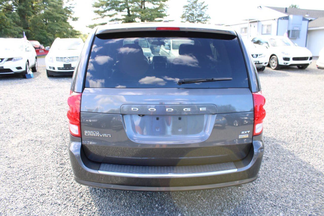 Used 2018 Dodge Grand Caravan SXT FWD image 8