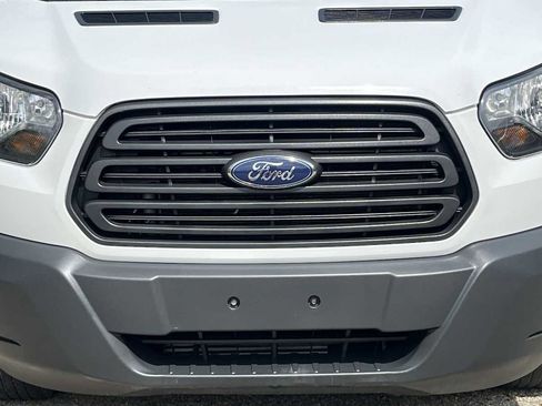 Used 2018 Ford Transit 250 148 Medium Roof RWD image 23