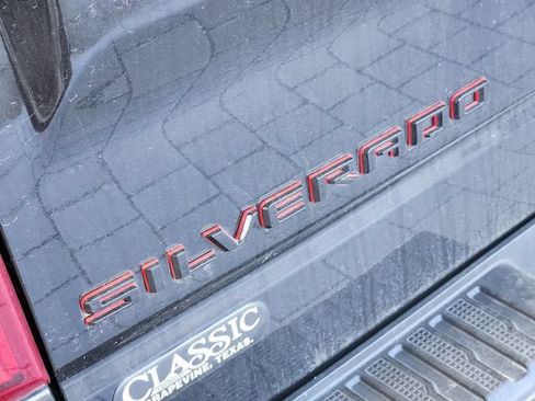 Used 2023 Chevrolet Silverado 1500 RST w/ Redline Edition AWD/4WD image 8