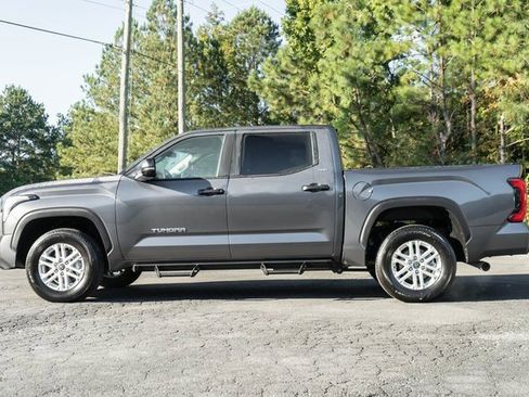 Used 2022 Toyota Tundra SR5 image 7