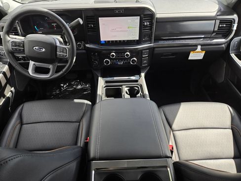 New 2026 Ford F250 4x4 Crew Cab Super Duty image 10