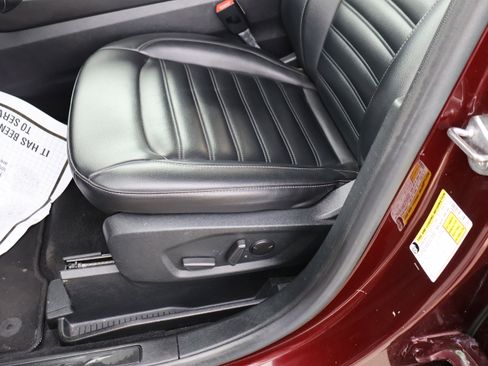 Used 2021 Ford Edge SEL image 36