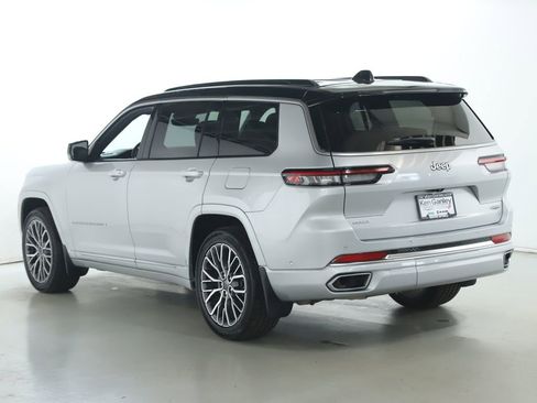 Used 2024 Jeep Grand Cherokee L Summit AWD/4WD image 43