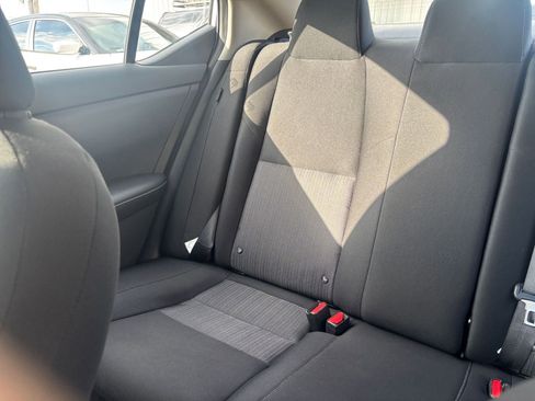 Used 2025 Nissan Sentra SV image 36