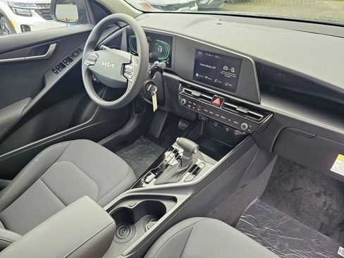 New 2026 Kia Niro LX FWD image 28