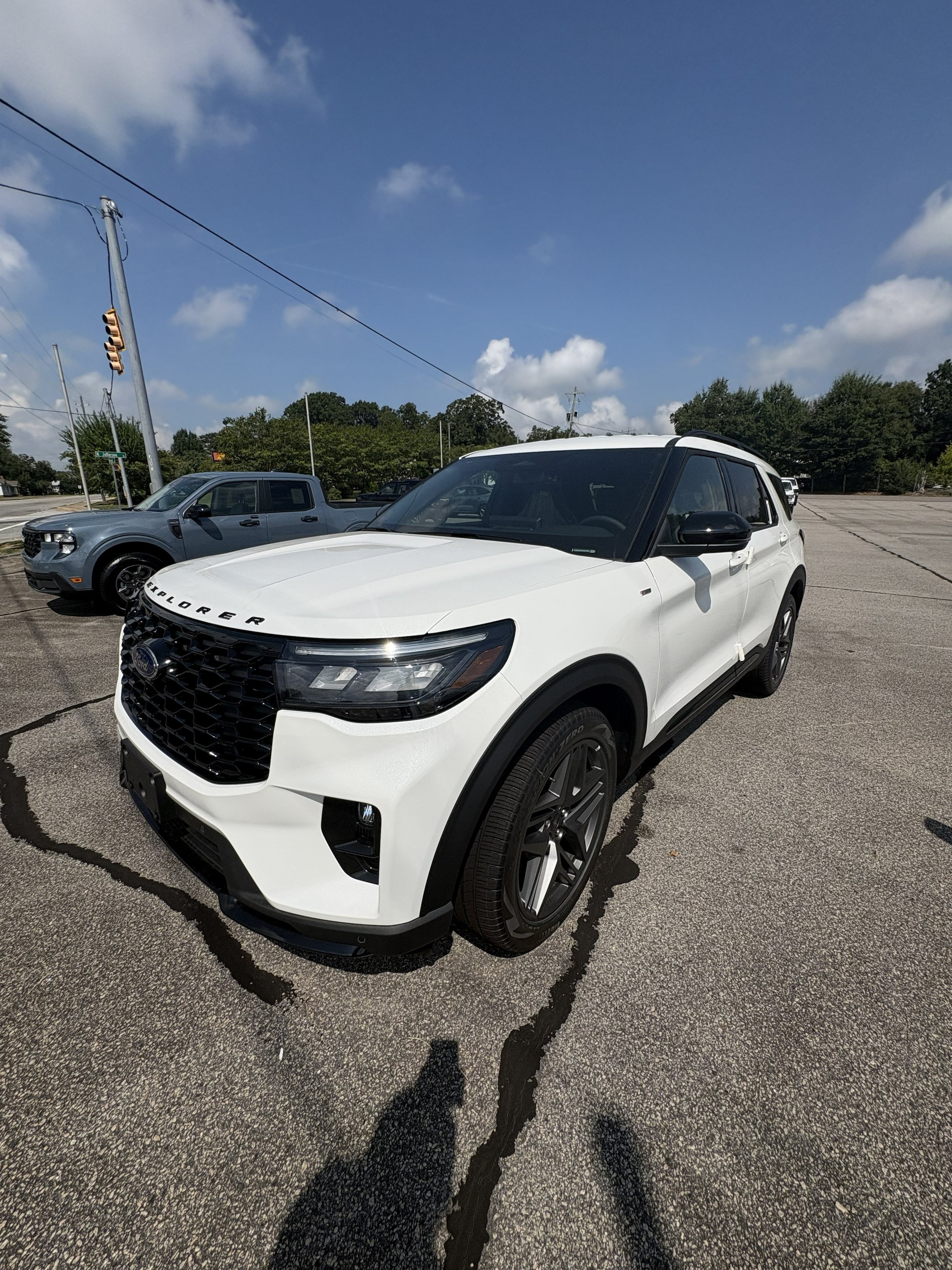 New 2026 Ford Explorer ST-Line w/ ST-Line Street Pack RWD image 1