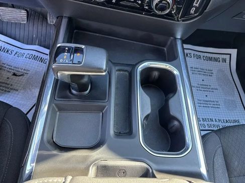 Used 2022 Chevrolet Silverado 1500 RST AWD/4WD image 16