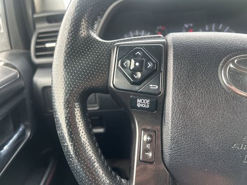 Used 2015 Toyota 4Runner Trail image 23