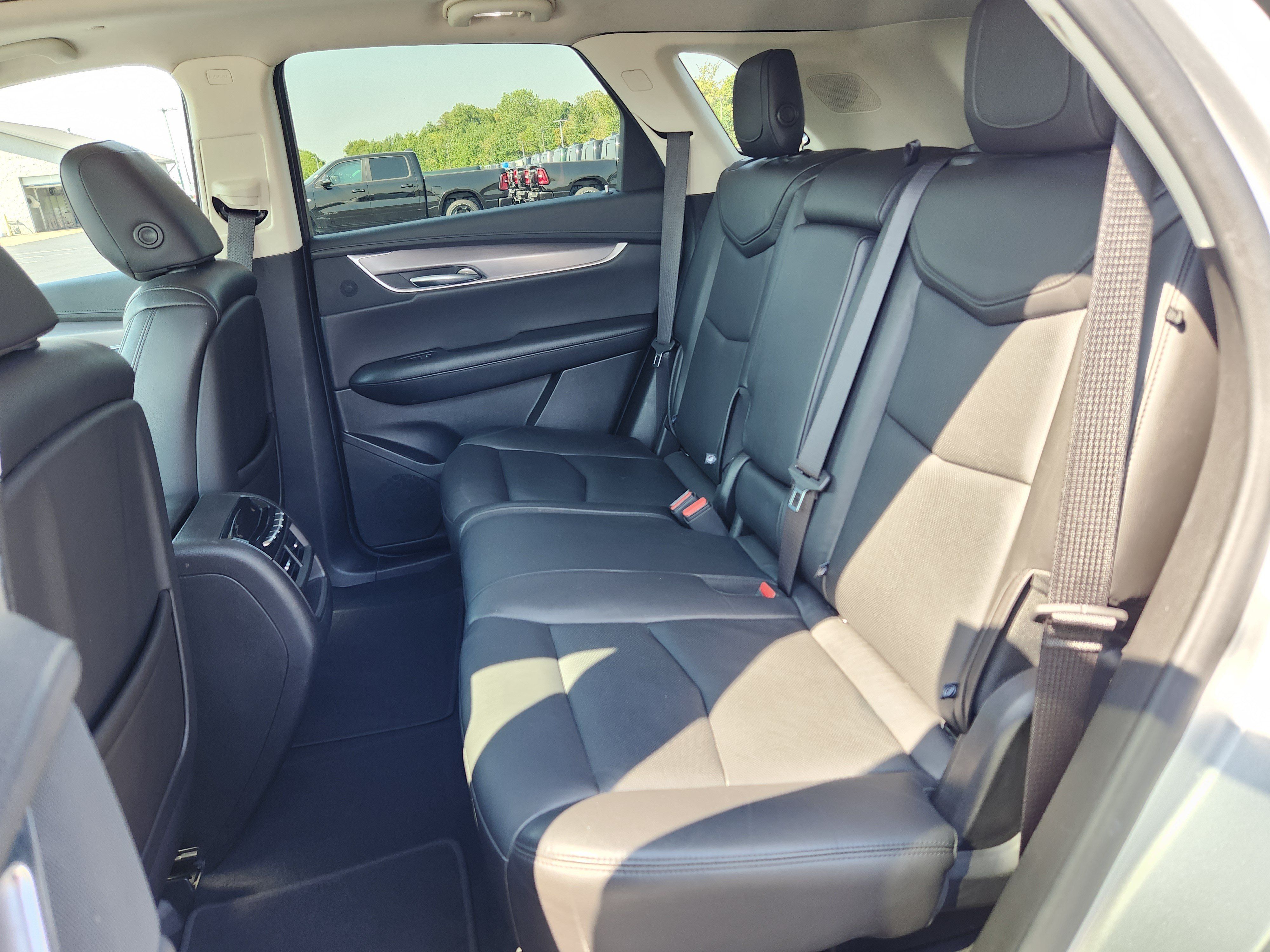 Used 2019 Cadillac XT5 Premium Luxury FWD image 11