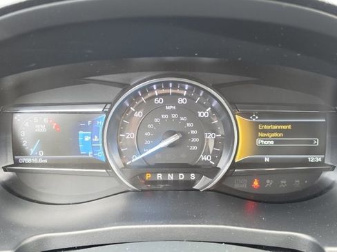 Used 2018 Ford Explorer XLT w/ Equipment Group 201A FWD image 19