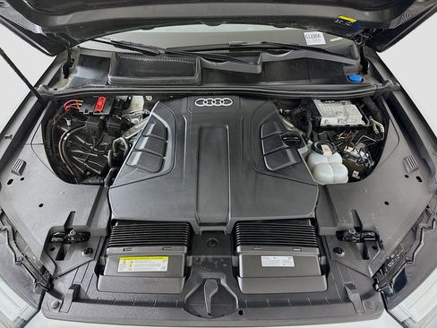 Used 2019 Audi Q7 3.0T Premium w/ Cold Weather Package image 31
