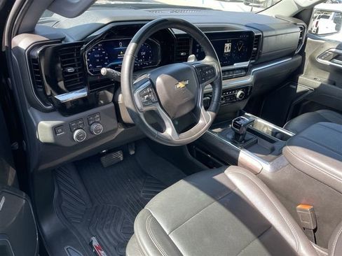 Used 2024 Chevrolet Silverado 1500 LTZ w/ LTZ Premium Package image 12