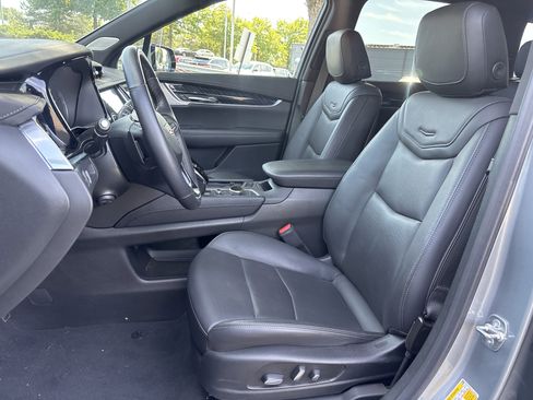 Used 2024 Cadillac XT6 Premium Luxury image 25