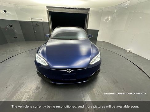 Used 2020 Tesla Model S Long Range Plus image 9
