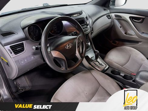 Used 2013 Hyundai Elantra GLS image 9