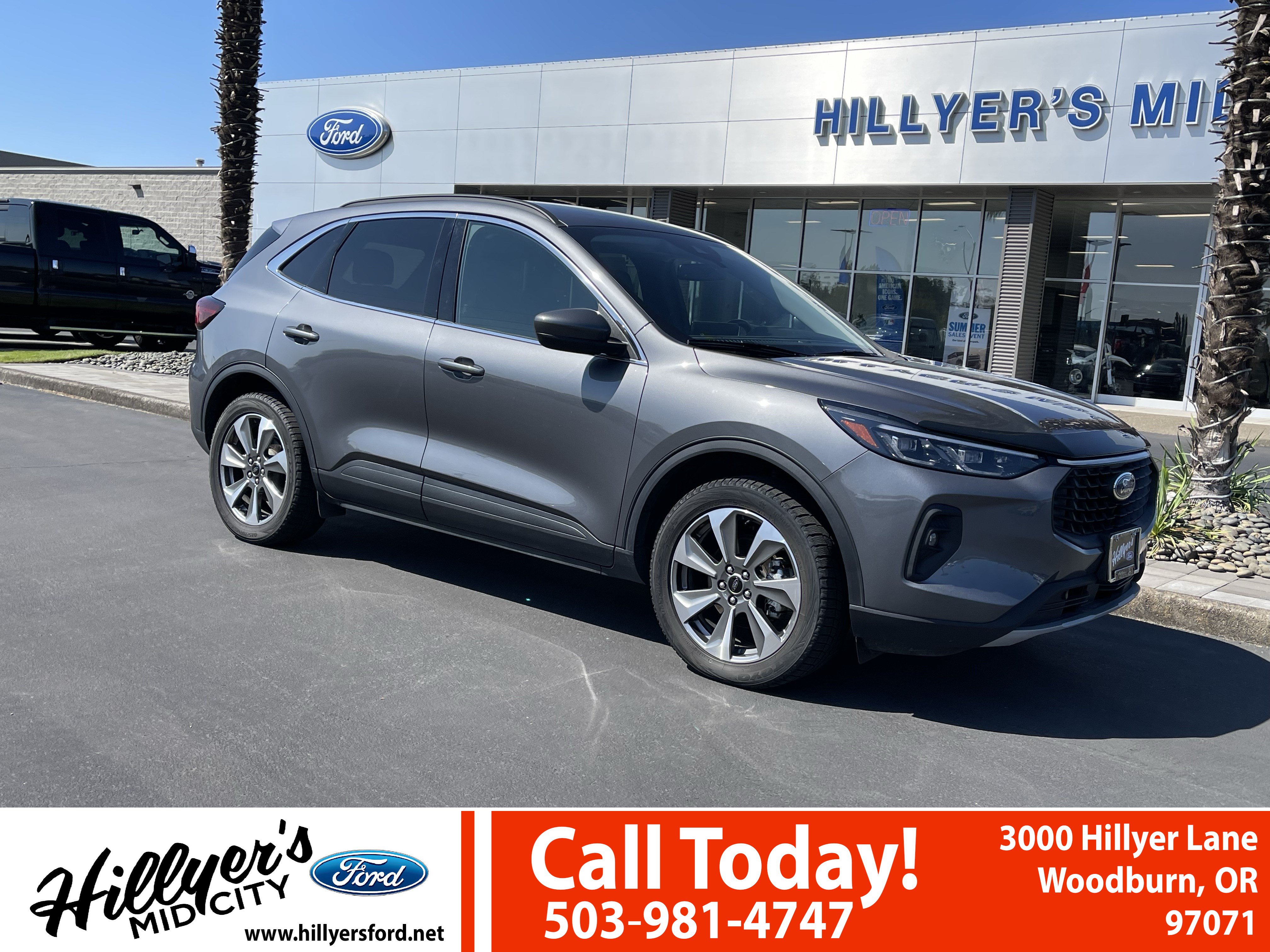 Certified 2025 Ford Escape Platinum AWD/4WD image 1