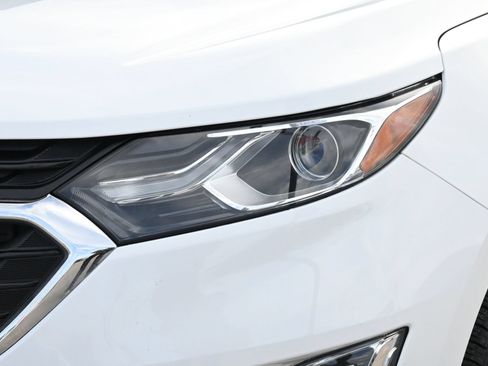 Used 2020 Chevrolet Equinox LS w/ LS Convenience Package FWD image 25